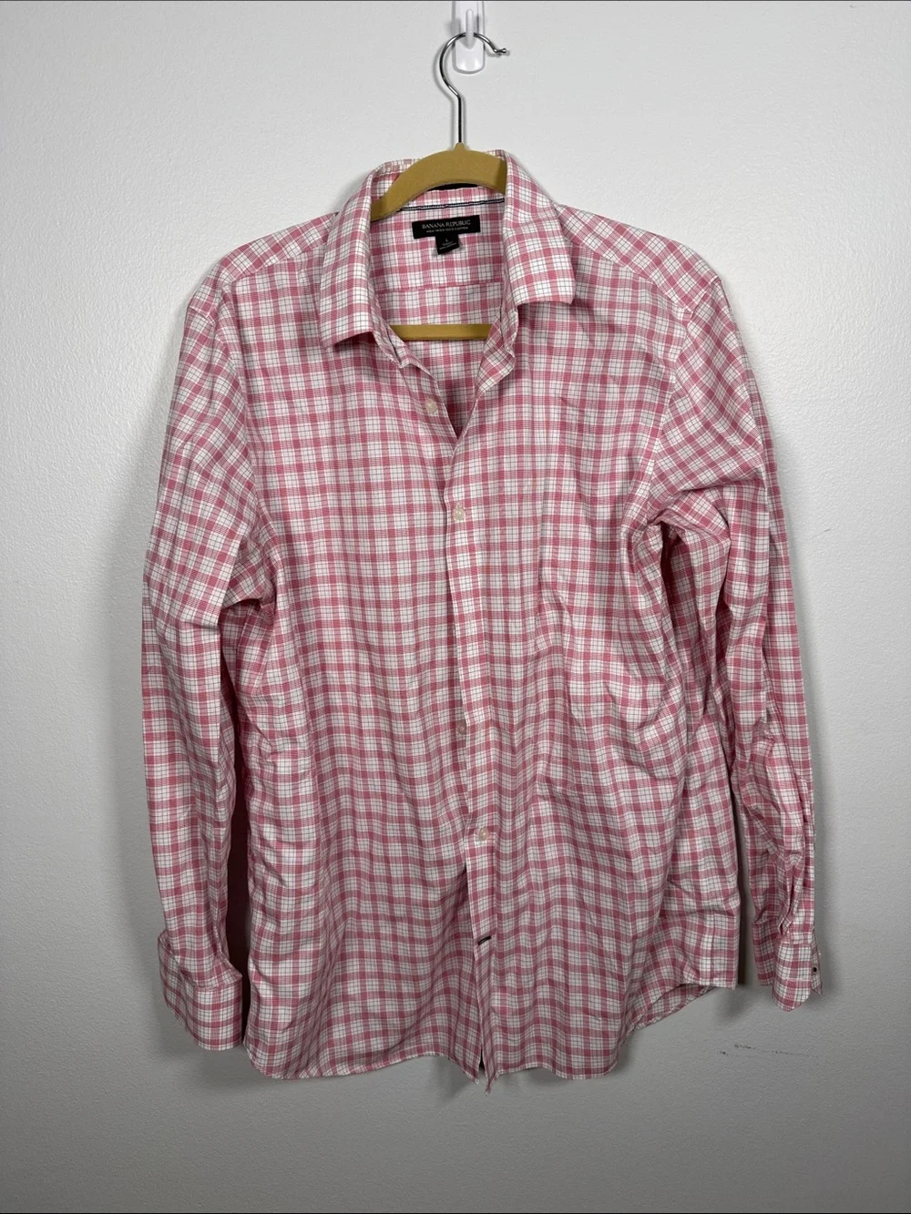 Banana Republic Pink and White Plaid Button-Down Shirt Standard Fit Large